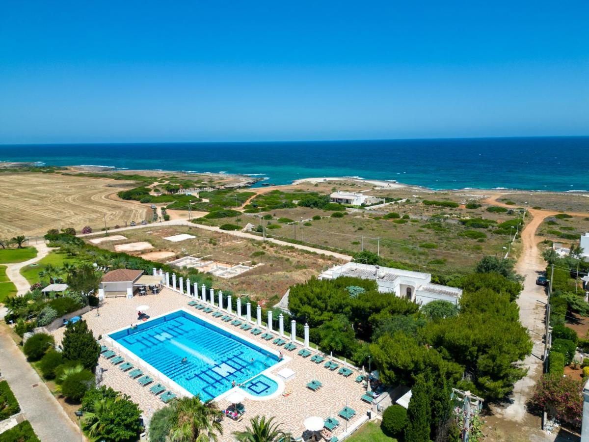 Calanca Apulian Residence Torre Santa Sabina Bagian luar foto