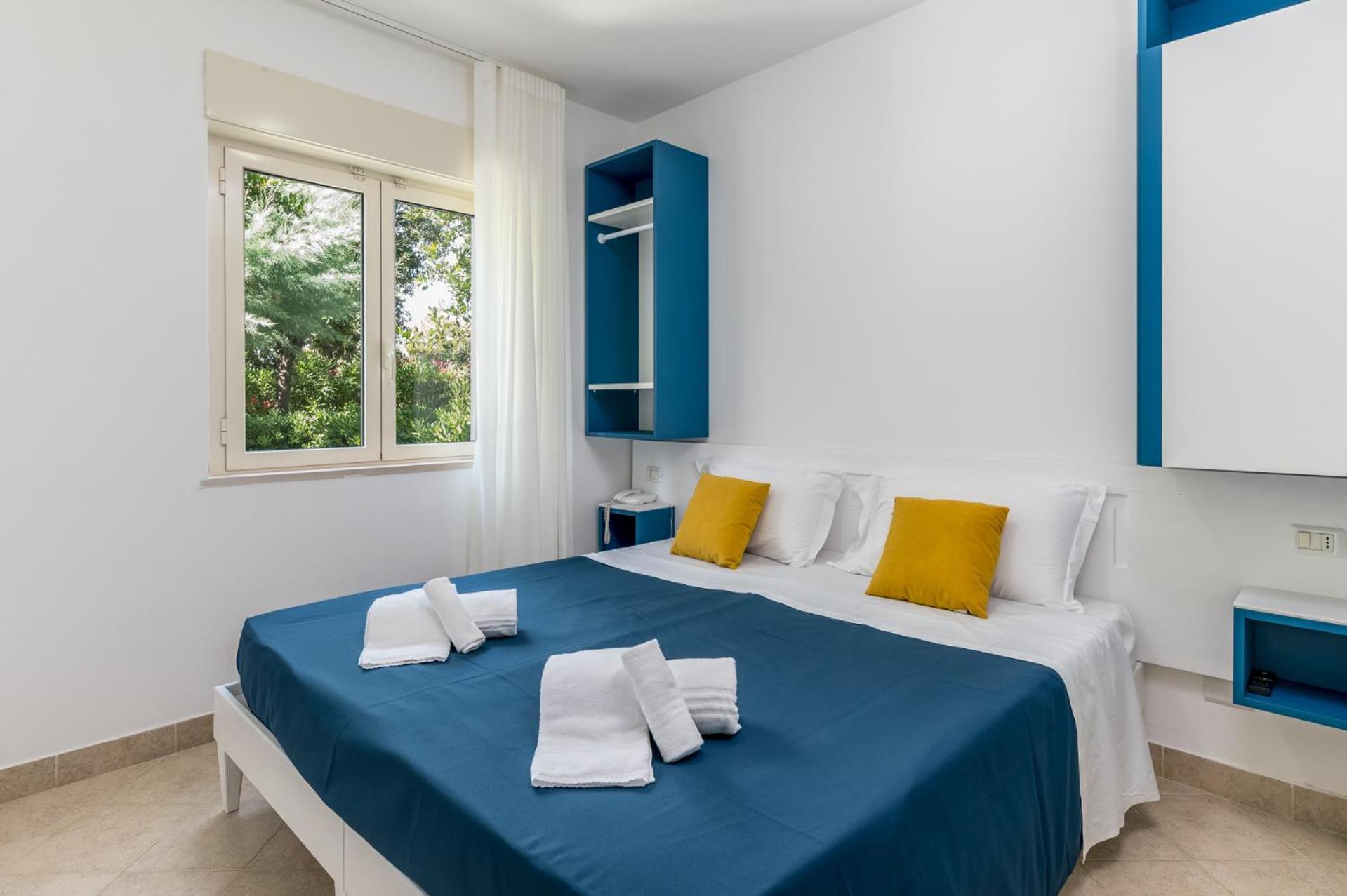 Calanca Apulian Residence Torre Santa Sabina Bagian luar foto